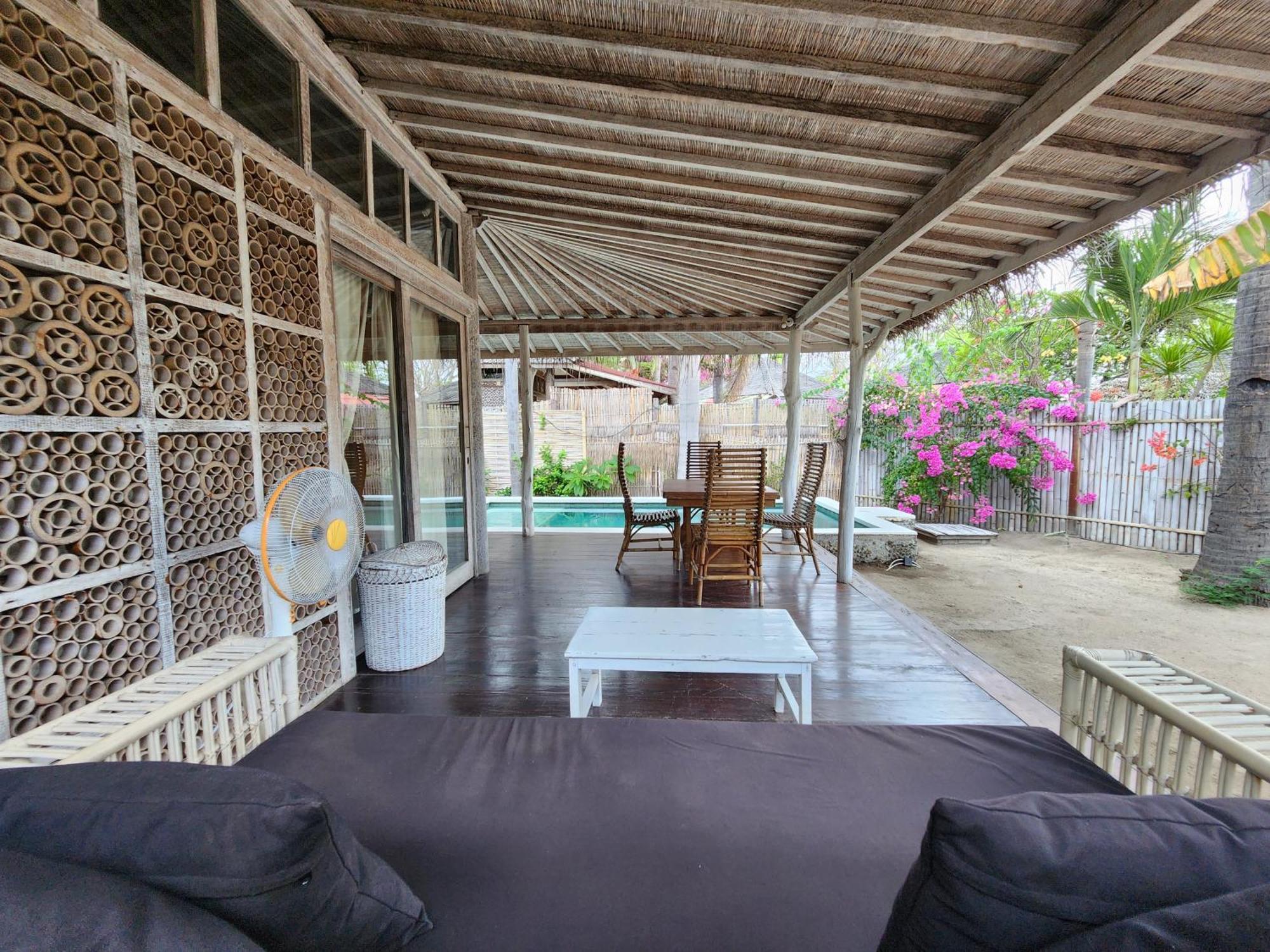 Bamboo Lodge Gili Trawangan Exterior photo
