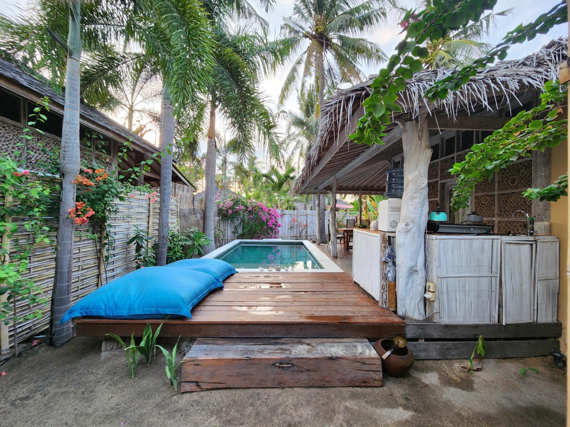 Bamboo Lodge Gili Trawangan Exterior photo